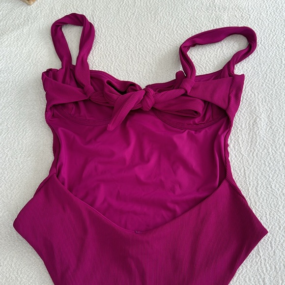 L*Space Ribbed Kendal One Piece, Size Large, $207 - Picture 10 of 12